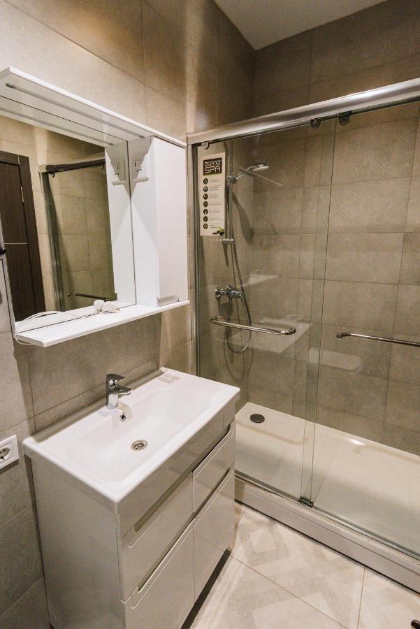 קייב Royal Tower Luxurious Smart Residence מראה חיצוני תמונה